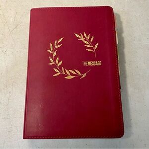 The Message Bible - Large Print Ed - Burgundy - Faux Leather -Eugene H. Peterson